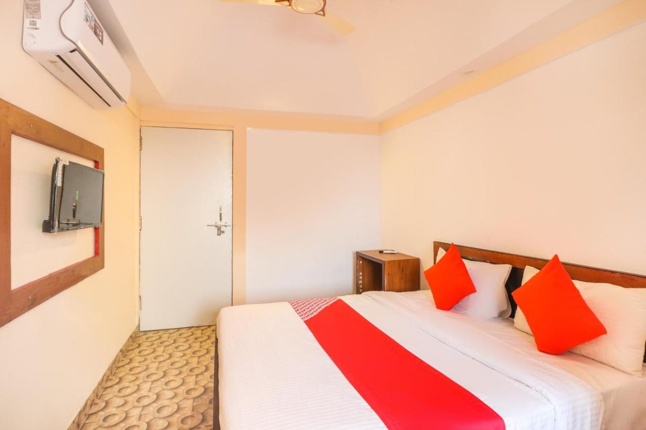 Oyo 66888 Gomti Resorts Alīgarh Zewnętrze zdjęcie
